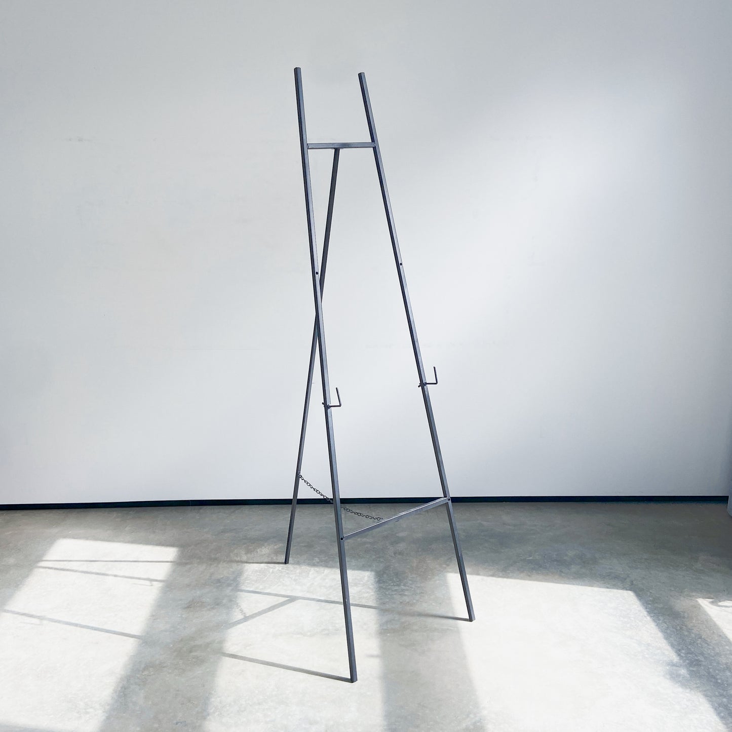 Metal Easel